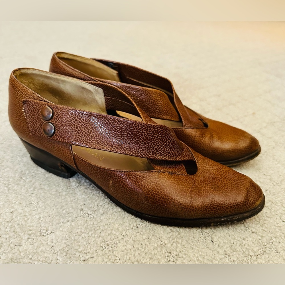 Charles Jourdan designer shoes purchased in Paris, cross strap. Size 7 1/2.